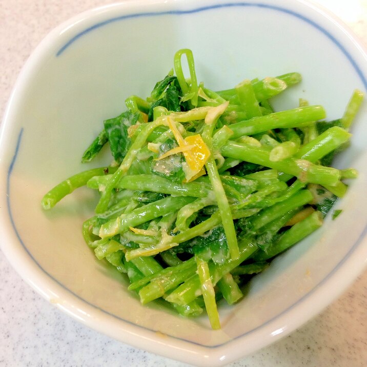 三つ葉のさっぱり胡麻和え